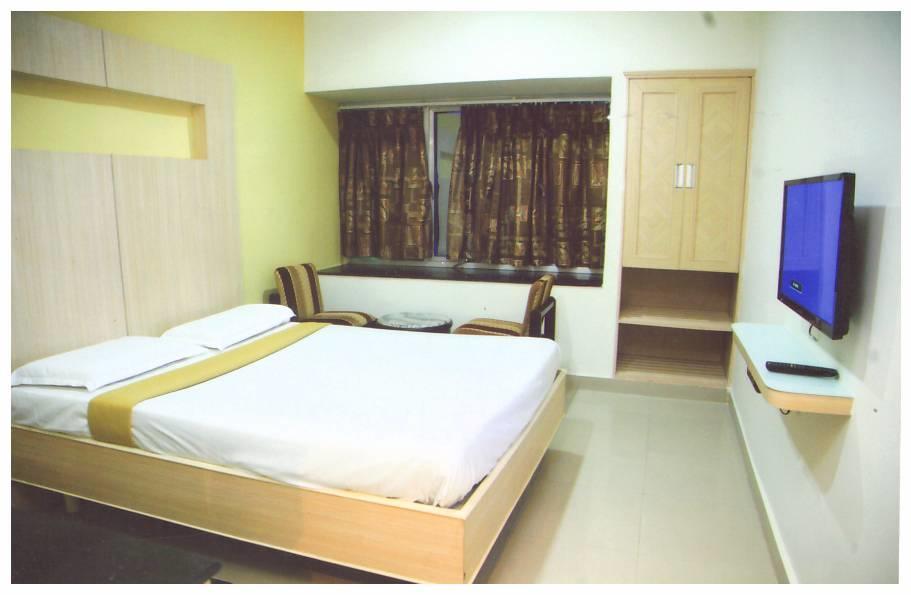 Sri Srinivasa Residency Hotel Kadapa Exterior foto