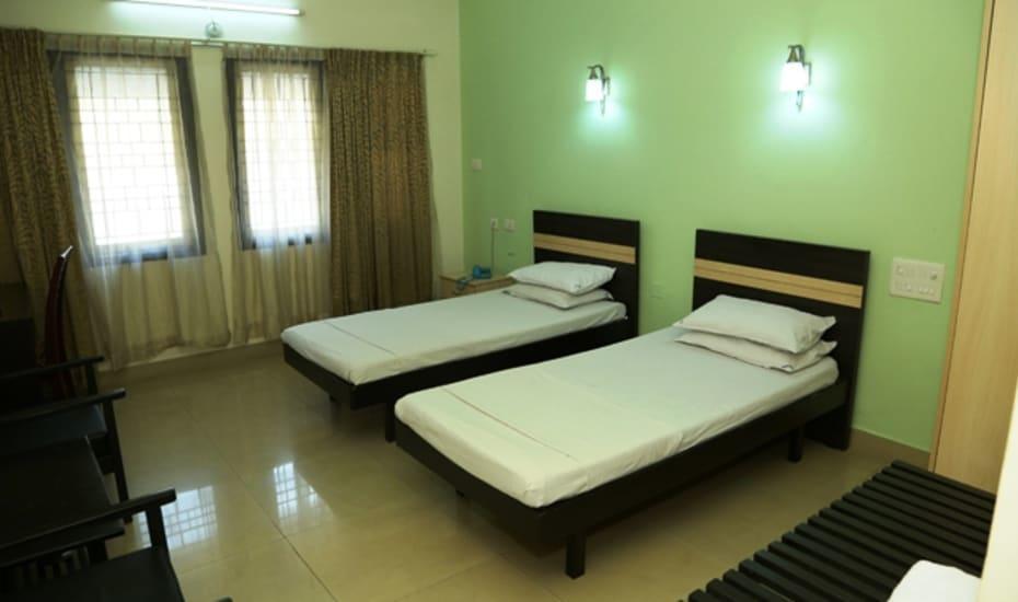 Sri Srinivasa Residency Hotel Kadapa Exterior foto